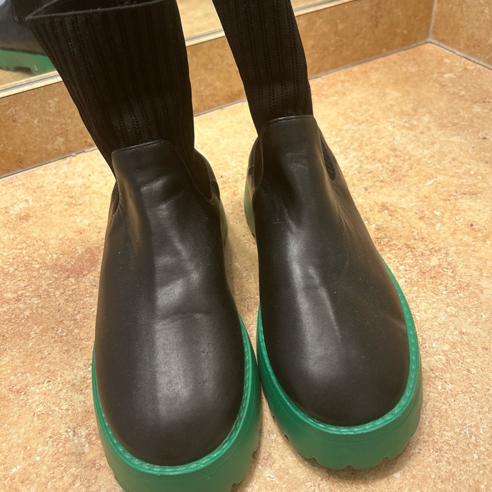 Stylish Black and Green Ankle Boots